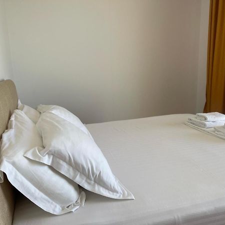 3B Suites Boutique Hotel Saranda Kültér fotó