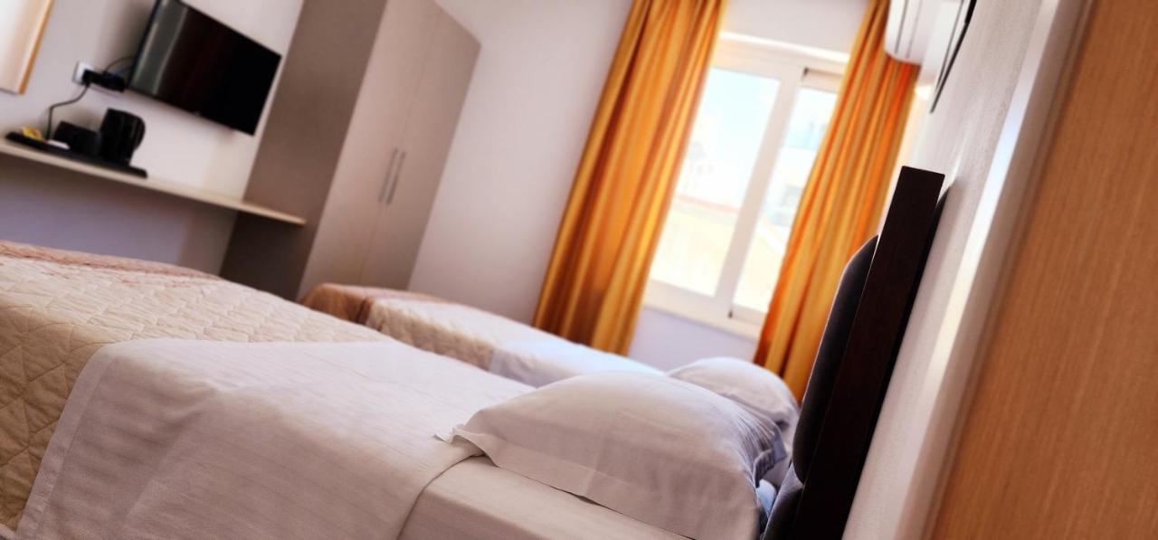 3B Suites Boutique Hotel Saranda Kültér fotó