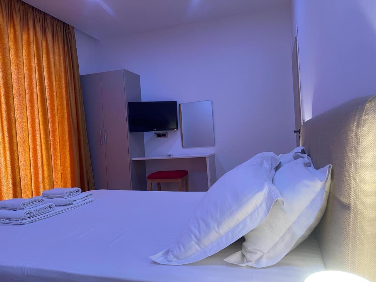 3B Suites Boutique Hotel Saranda Kültér fotó