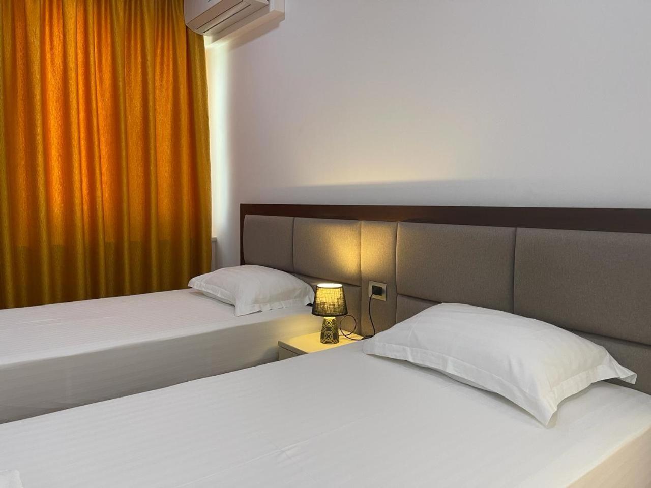 3B Suites Boutique Hotel Saranda Kültér fotó