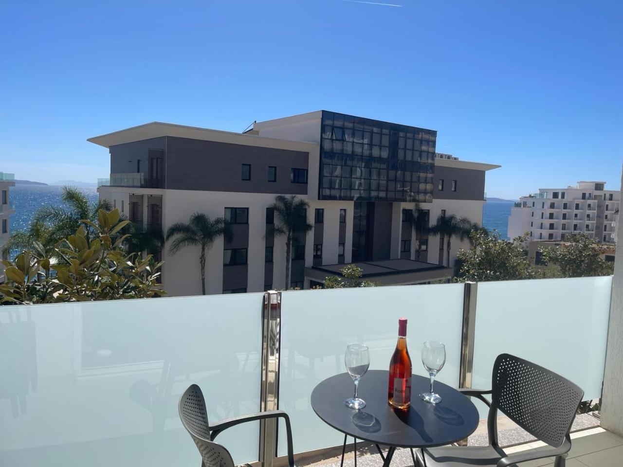 3B Suites Boutique Hotel Saranda Kültér fotó