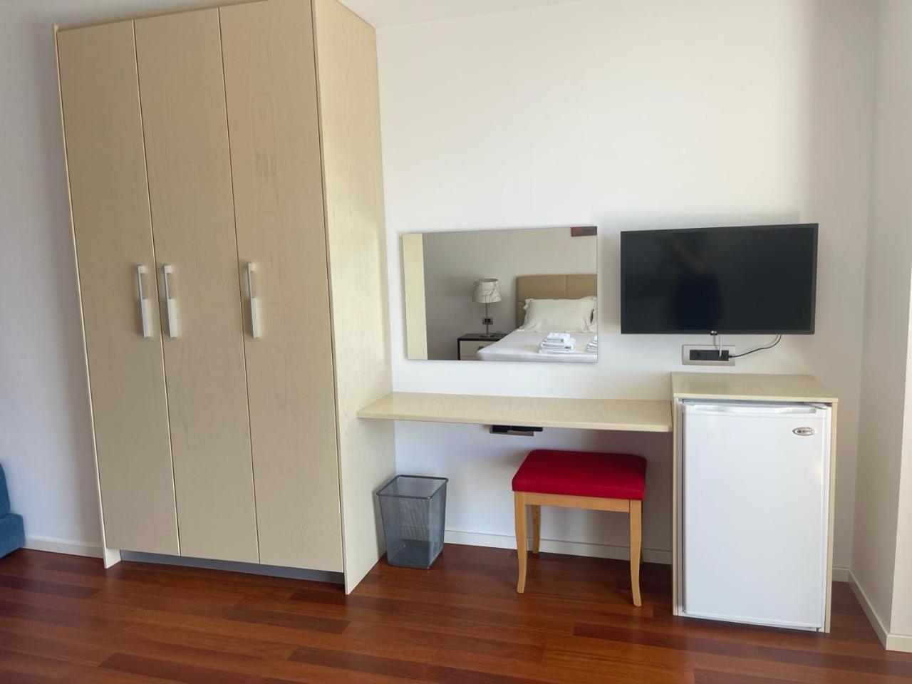 3B Suites Boutique Hotel Saranda Kültér fotó