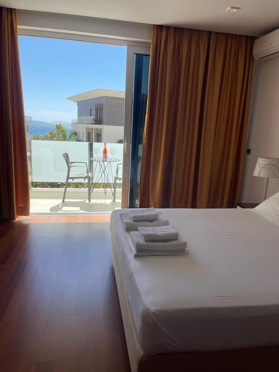 3B Suites Boutique Hotel Saranda Kültér fotó