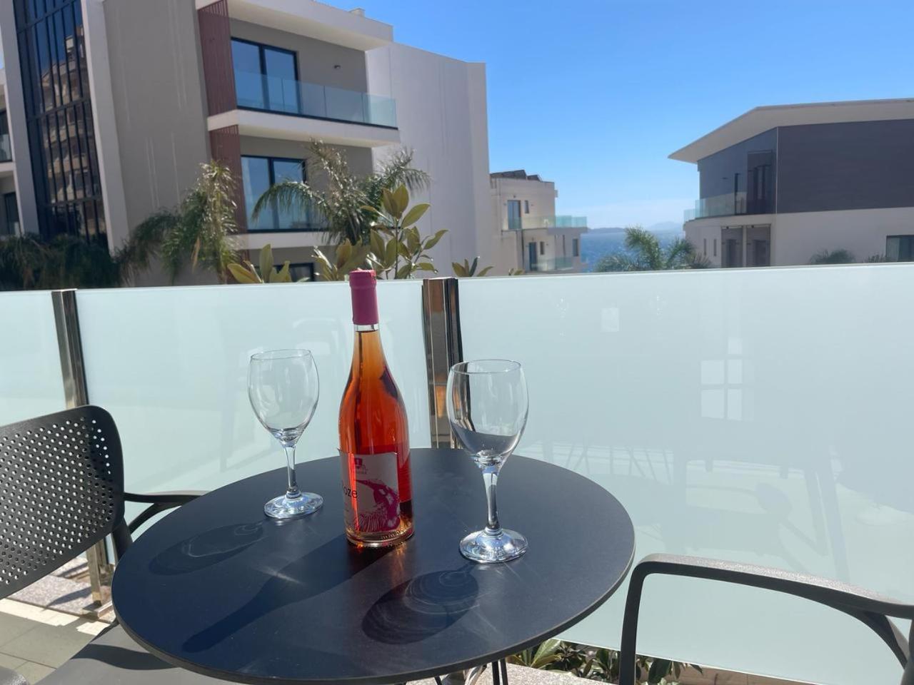 3B Suites Boutique Hotel Saranda Kültér fotó